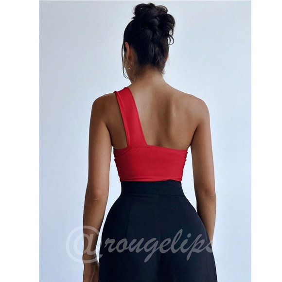 Red Large Bow One Shoulder Bodysuit Slim Fit Asymmetrical - Picture 3 of 8